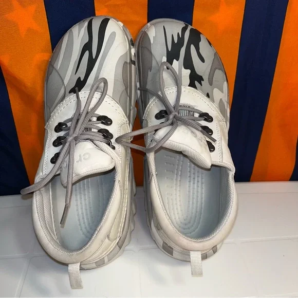 Crocs Shoes mens Size 13 gray Khaki Camo Leather Boat Lace up Tie rare - Picture 4 of 7